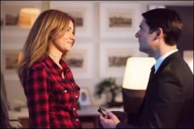 Alice déclare à Victor qu'il est :