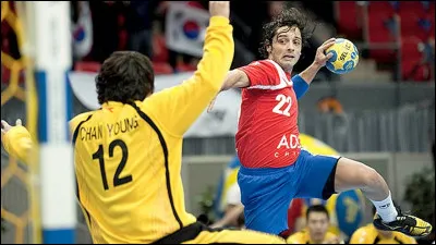 Le terme "handball" est d'origine allemande.