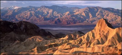 La vallée de la Mort est située en Égypte.