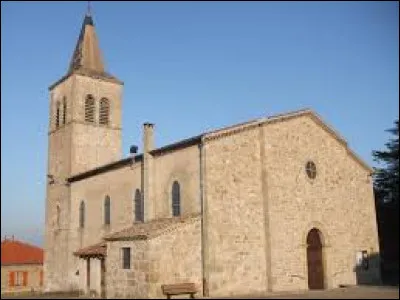 Voici l'église Saint-Pierre de Bozas. Commune d'Auvergne-Rhône-Alpes, dans l'arrondissement de Touron-sur-Rhône, elle se situe dans le département ...