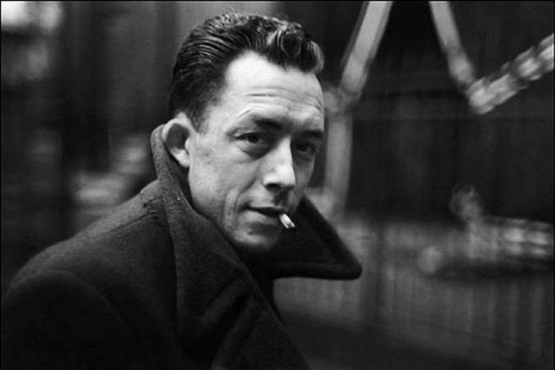 Dans quelles circonstances Albert Camus a-t-il trouvé la mort ?