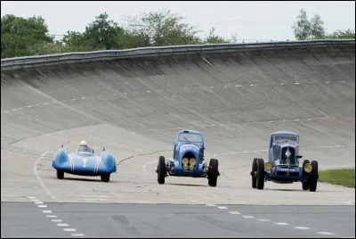 Montlhéry est une ville moyenne, mais célèbre par l'autodrome qui s'y trouve. Dans quel département la situez-vous ?