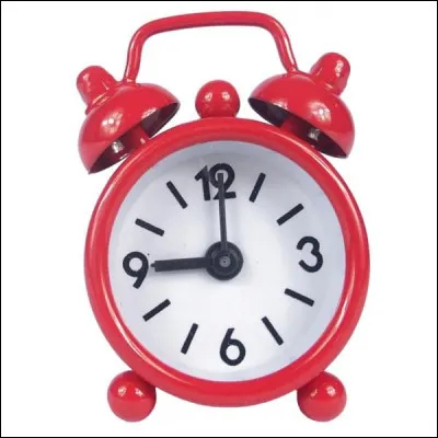 Le matin, tu règles ton réveil...