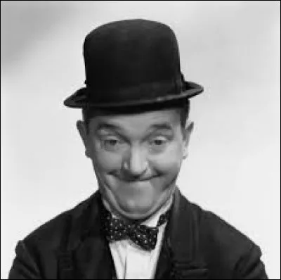 En quelle année le comique Stan Laurel est-il né ?