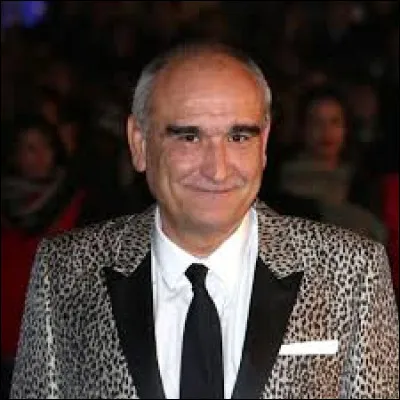 De combien de personnes est composé le jury des primes ?