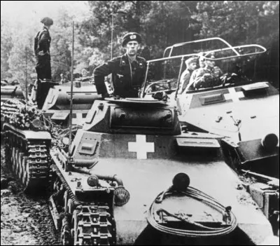 Quelle tactique militaire a été utilisée pour mener à bien ledit événement ?