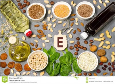 Quel arbre produit la noix de pécan  ?