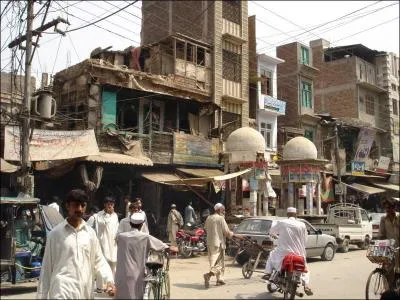 Le Pakistan, rpublique islamique, est traditionnellement compt dans les pays formant le Moyen-Orient.