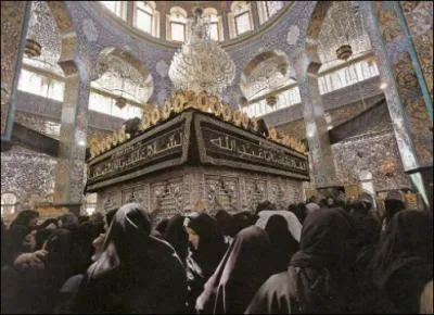 De quelle branche de l'Islam l'Iran est-elle le grand centre ?