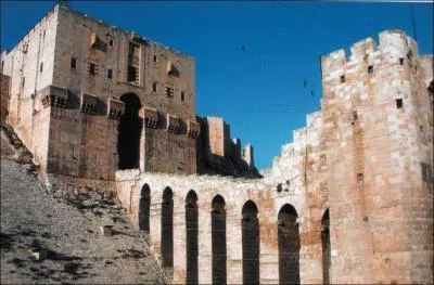 Quel est le nom de cette ville de Syrie dont le centre-ville a t class au patrimoine national de l'humanit par l'Unesco en 1986 ?