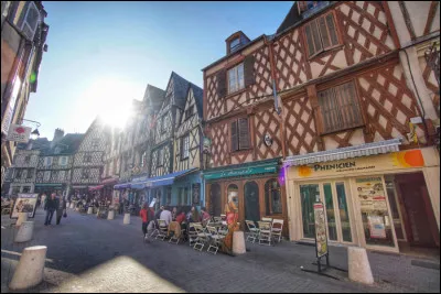 Qui sont les habitants de Bourges ?