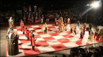 O&ugrave; se d&eacute;roule le "jeu d'&eacute;checs vivant" ?