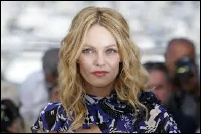 Vanessa Paradis a eu une relation amoureuse avec Lenny Kravitz.