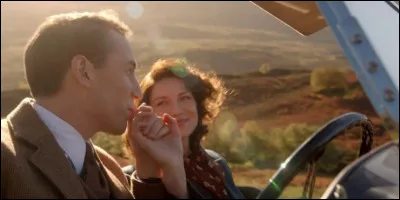 Que décide de faire Claire lorsqu'elle rentre de cette sortie ?