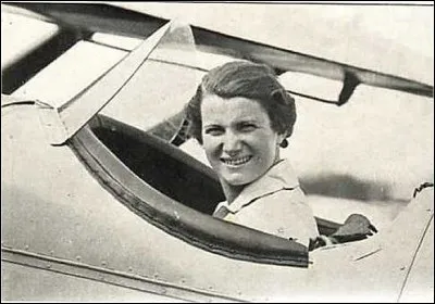 Je suis la première aviatrice à battre des records de vitesse à 25 et 26 ans. Je suis engagée par Renault pour tester leurs avions mais je meurs à l'age de 26 ans. Je suis :