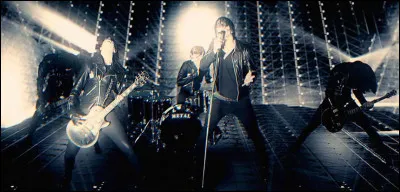 La personne qui chante dans le groupe de metal symphonique Nightwish est...