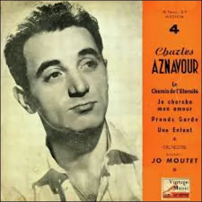 Complétez les paroles de ''Sur ma vie'' de Charles Aznavour.

''Près des orgues qui chantaient
Face à Dieu qui priait
Heureux je t'attendais
Mais les orgues se sont -----
Et Dieu a disparu, car
Tu n'es pas venue''