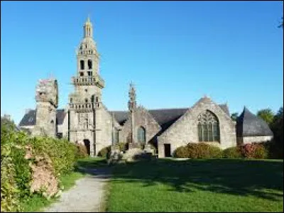 Nous partons en Bretagne &agrave; la d&eacute;couverte de la chapelle de Sainte-Marie-du-M&eacute;nez-Hom. Hameau de Plomodiern, dans l'arrondissement de Ch&acirc;teaulin, elle se situe dans le d&eacute;partement ...