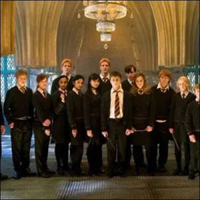 Comment surnomme-t-on l'armée de Dumbledore ?