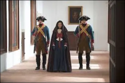 Quel est le prénom de la sur de Robespierre interprétée par Sylvie Testud ?