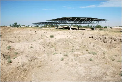 Direction le Tadjikistan ! Que signifie "Sarazm", nom d'un site archéologique inscrit sur la liste du patrimoine mondial de l'UNESCO ?