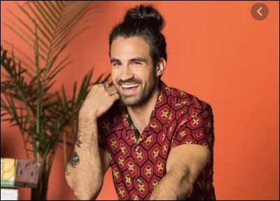 Dans quelle émission cette personne joue-t-elle ?