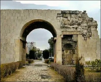 Auteur des épîtres de Paul qui feront partie du Nouveau Testament, dans quel pays est né Paul de Tarse (plus connu sous le nom Saint Paul) ?