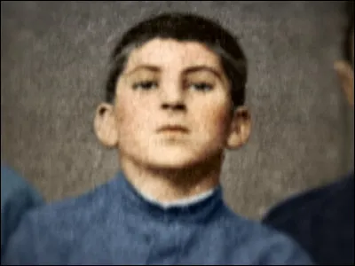 Dans quel actuel pays est né Joseph Vissarionovitch Djougachvili, plus connu sous le nom de Joseph Staline ?