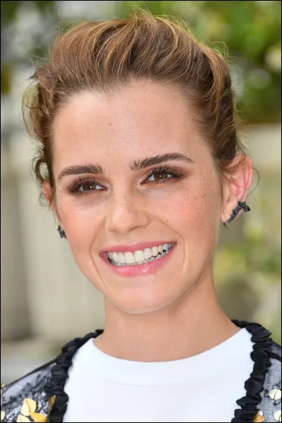 Quel âge a « Emma Watson » ?
(2020)