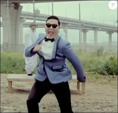 Pour quelle célèbre chanson Psy est-il mondialement connu ?