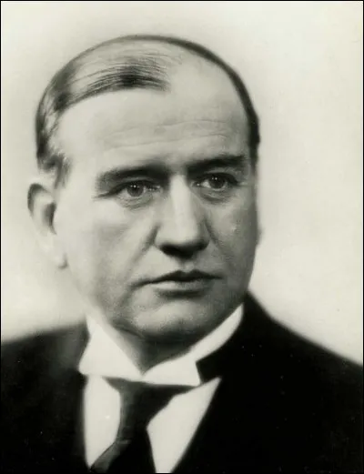 Il est rempli de feuilles, c'est le...