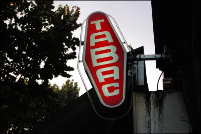 Dégage une odeur peu discrète, c'est la...