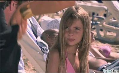 Quel est le nom du tlfilm dans lequel Paolina joue le role d'une fille  la plage ?