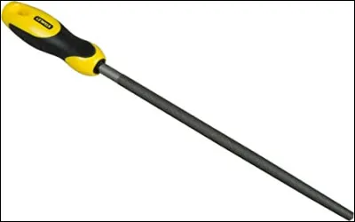 Cet outil est une lime ronde pour le métal. Quel est son autre nom ?