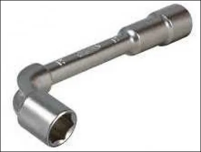 Pourquoi cette clé se nomme clé à pipe ?