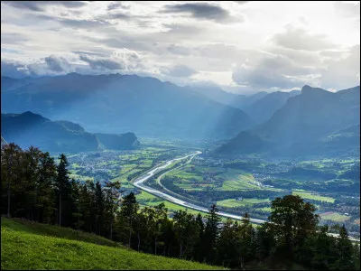 Histoire - Le dernier empire à avoir colonisé le Liechtenstein est :