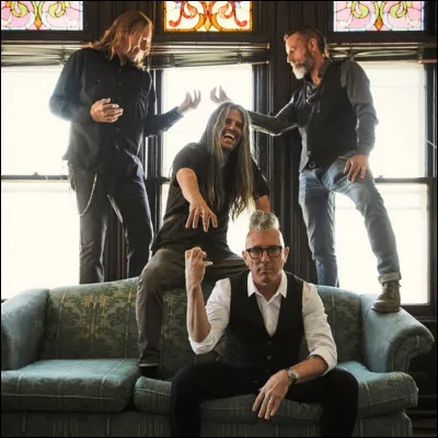 Toujours en 2019, Tool sortait l'album "Fear Inoculum". De quelle année datait l'album précédent ?