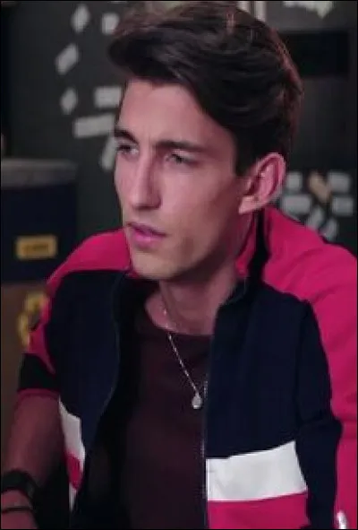 Comment s'appelle cette personne ?