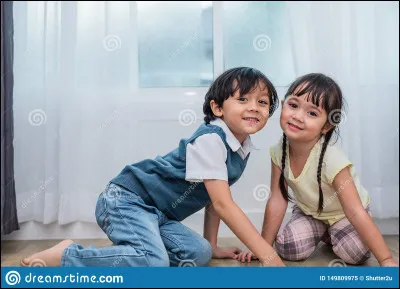 Comment se prénomme sa sœur ?