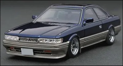 Ce coupé japonnais au nom de félin est un modèle luxueux et sportif aux formes très angulaires. Comment s'appelle-t-il ?