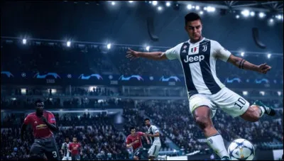 Jeu vidéo de football, d'une année très récente. Quel jeu vidéo suis-je ?