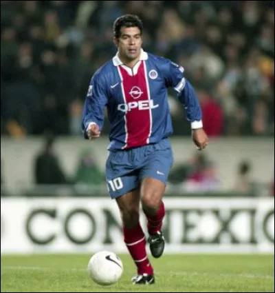 Comment s'appelle-t-il ?