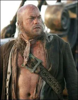 C'est un pirate, il a servi  bord du Black Pearl :