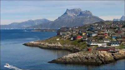 Quel pays européen administre en grande partie le Groenland ?