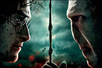 Durant l'heure de permanence, des 3e et 4e années parlent du célèbre combat de Harry Potter contre Voldemort. Tu te dis... (autres réponses question suivante)