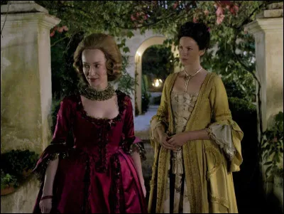 Qui Claire a-t-elle revu lors de ce bal ? Qu'a-fait cette personne ?