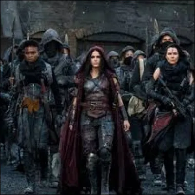 Quel(s) fait(s) sur Octavia Blake est/sont faux ?