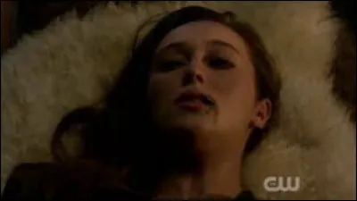 Quel(s) événement(s) a/ont lieu dans le même épisode que la mort de Lexa ?
(« La Treizième Station » S3 ép7).