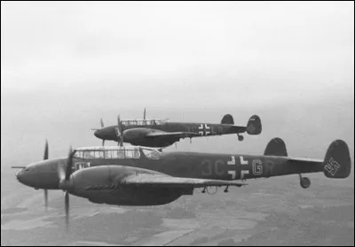Ce chasseur moyen bimoteur allemand, conçu au départ comme un chasseur lourd bimoteur capable de détruire des bombardiers, a été reconverti en chasseur de nuit après les pertes subies lors de la bataille de France et surtout lors de la bataille d'Angleterre. De quel avion s'agit-il ?