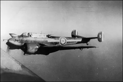 Cet appareil a été mis en service en 1938 comme chasseur bimoteur. Des versions dérivées ont été conçues ensuite pour la reconnaissance et pour le bombardement. C'était un appareil moderne, comparable au Messerchmitt 110, mais qui souffrait de moteurs - 2 x 710 ch - trop peu puissants. Construit en grand nombre (1100 exemplaires), il fut rapidement dépassé. C'est le ...